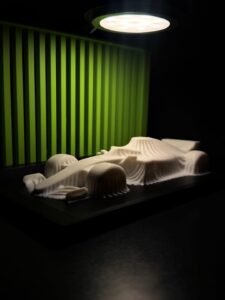 f1 car unveiling desktop display